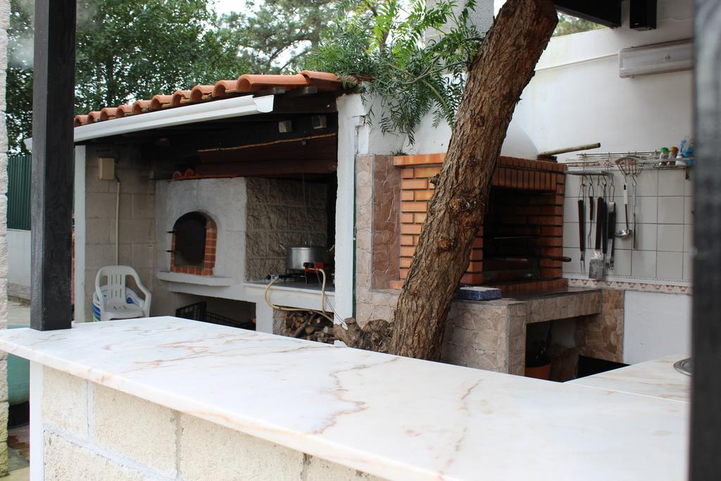 Hostel Casa Lucas Charneca  Luaran gambar