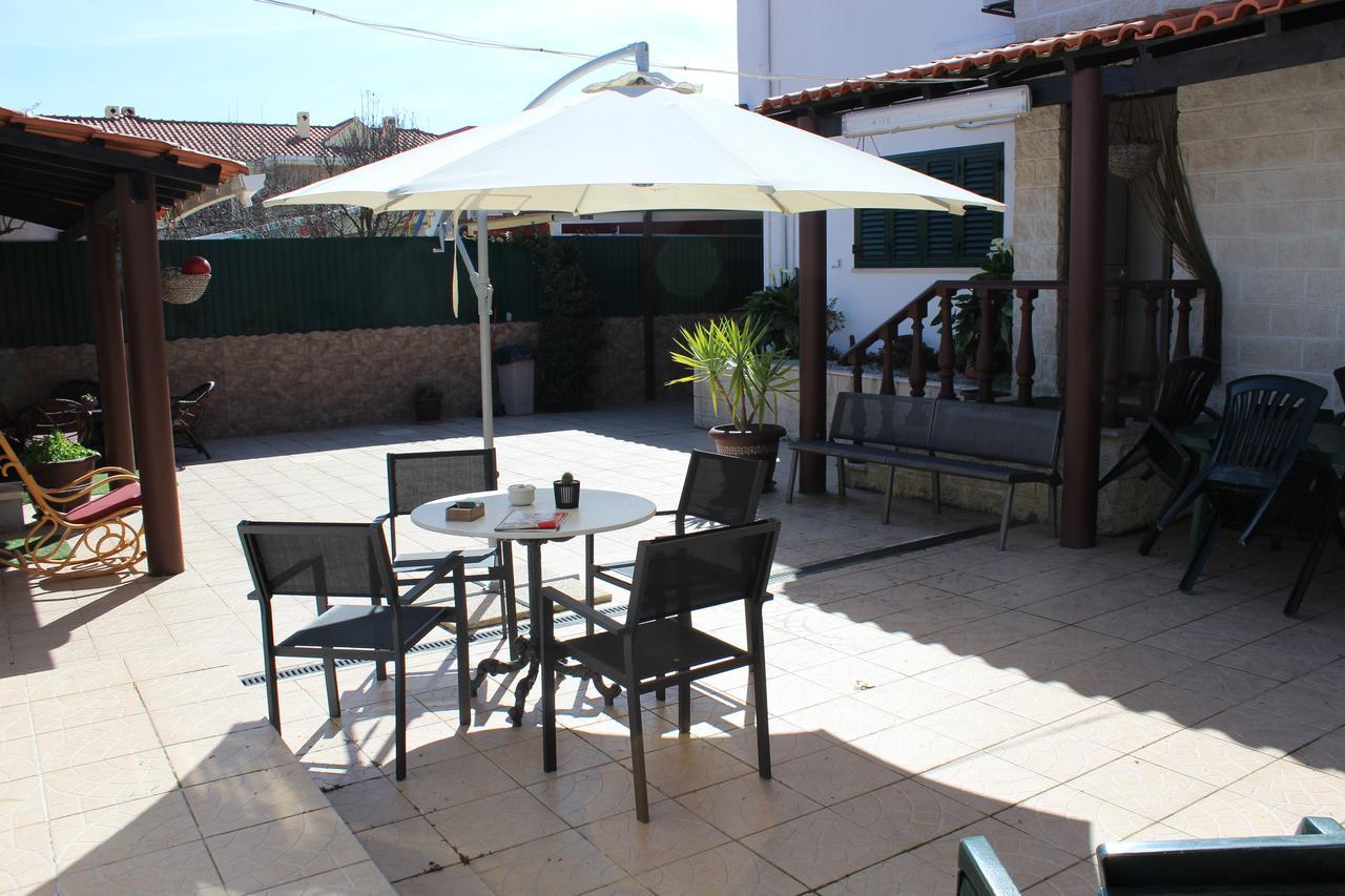 Hostel Casa Lucas Charneca  Luaran gambar