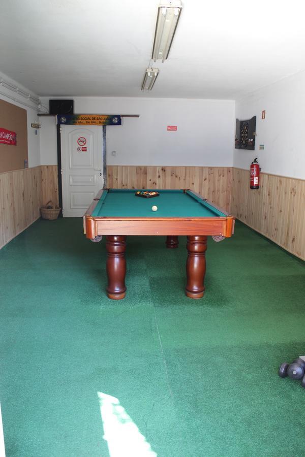 Hostel Casa Lucas Charneca  Luaran gambar